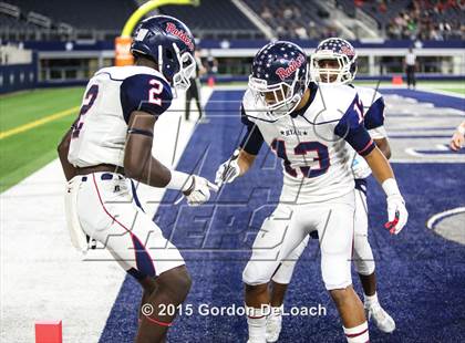 Thumbnail 2 in South Grand Prairie vs. Ryan (UIL 6A Area Playoff) photogallery.