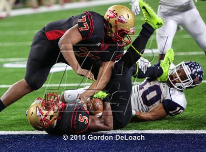 Thumbnail 2 in South Grand Prairie vs. Ryan (UIL 6A Area Playoff) photogallery.