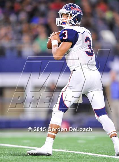Thumbnail 3 in South Grand Prairie vs. Ryan (UIL 6A Area Playoff) photogallery.