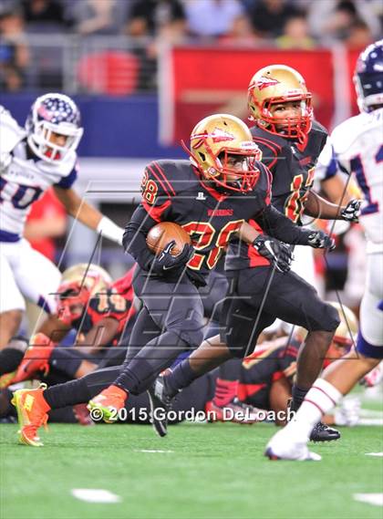 Thumbnail 3 in South Grand Prairie vs. Ryan (UIL 6A Area Playoff) photogallery.