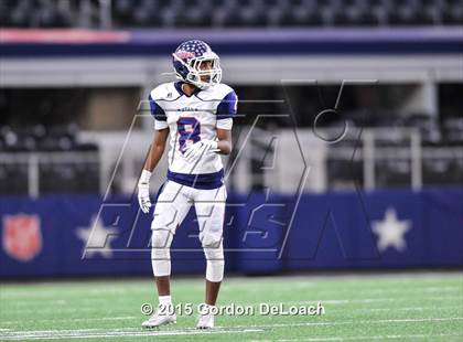 Thumbnail 3 in South Grand Prairie vs. Ryan (UIL 6A Area Playoff) photogallery.