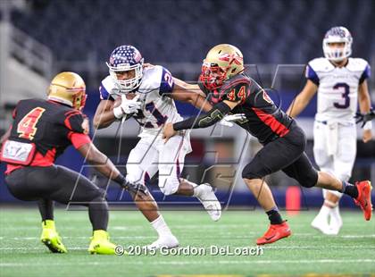 Thumbnail 3 in South Grand Prairie vs. Ryan (UIL 6A Area Playoff) photogallery.