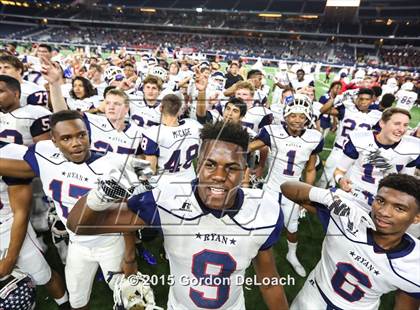 Thumbnail 3 in South Grand Prairie vs. Ryan (UIL 6A Area Playoff) photogallery.