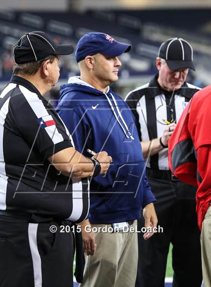 Thumbnail 2 in South Grand Prairie vs. Ryan (UIL 6A Area Playoff) photogallery.