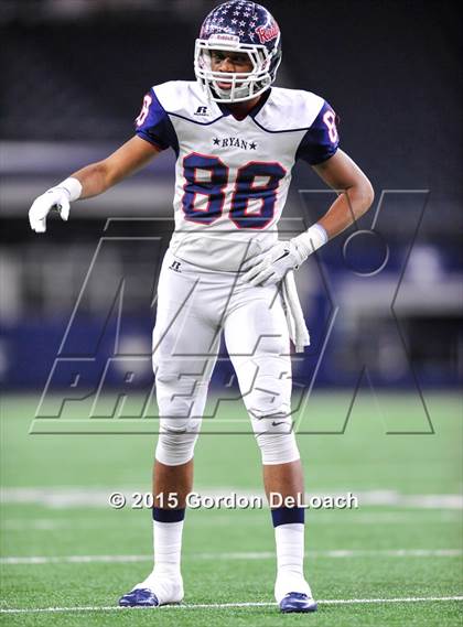 Thumbnail 2 in South Grand Prairie vs. Ryan (UIL 6A Area Playoff) photogallery.