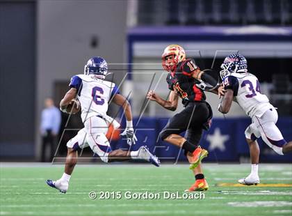 Thumbnail 2 in South Grand Prairie vs. Ryan (UIL 6A Area Playoff) photogallery.