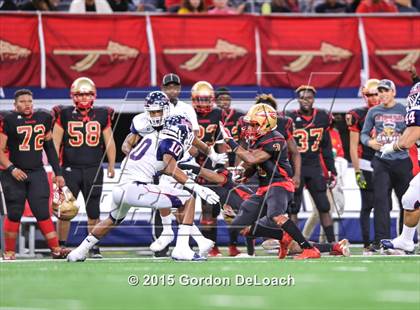 Thumbnail 2 in South Grand Prairie vs. Ryan (UIL 6A Area Playoff) photogallery.
