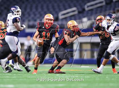 Thumbnail 3 in South Grand Prairie vs. Ryan (UIL 6A Area Playoff) photogallery.