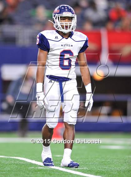 Thumbnail 2 in South Grand Prairie vs. Ryan (UIL 6A Area Playoff) photogallery.