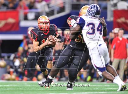Thumbnail 2 in South Grand Prairie vs. Ryan (UIL 6A Area Playoff) photogallery.
