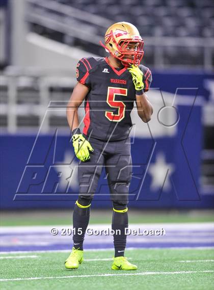 Thumbnail 3 in South Grand Prairie vs. Ryan (UIL 6A Area Playoff) photogallery.