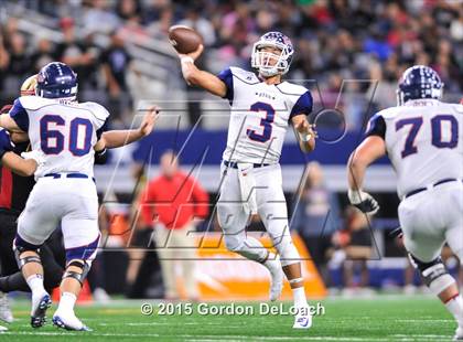 Thumbnail 3 in South Grand Prairie vs. Ryan (UIL 6A Area Playoff) photogallery.