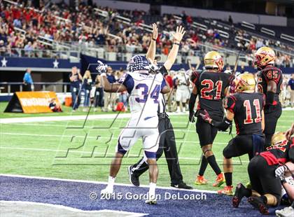 Thumbnail 2 in South Grand Prairie vs. Ryan (UIL 6A Area Playoff) photogallery.