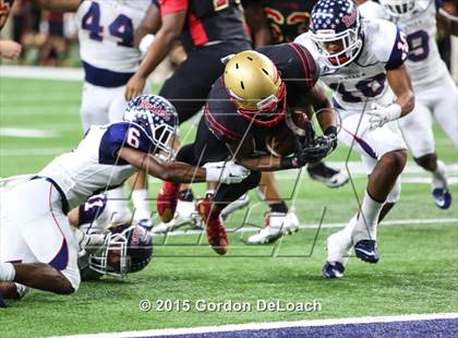 Thumbnail 2 in South Grand Prairie vs. Ryan (UIL 6A Area Playoff) photogallery.