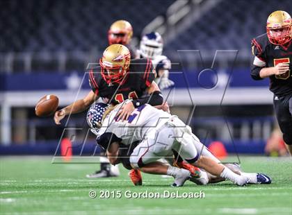 Thumbnail 2 in South Grand Prairie vs. Ryan (UIL 6A Area Playoff) photogallery.