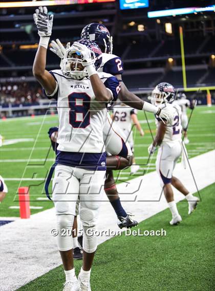 Thumbnail 1 in South Grand Prairie vs. Ryan (UIL 6A Area Playoff) photogallery.