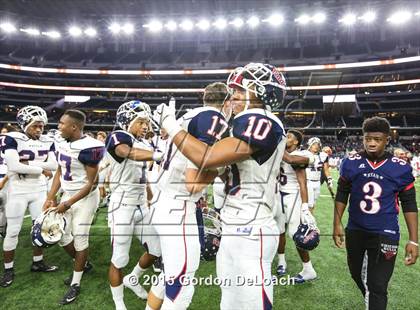 Thumbnail 3 in South Grand Prairie vs. Ryan (UIL 6A Area Playoff) photogallery.