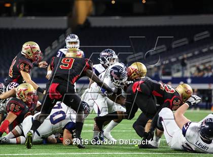 Thumbnail 2 in South Grand Prairie vs. Ryan (UIL 6A Area Playoff) photogallery.