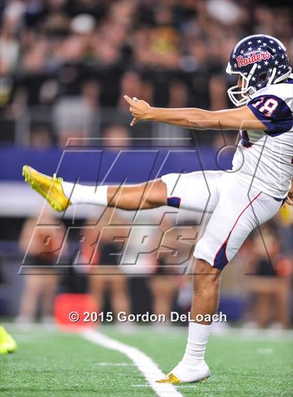 Thumbnail 3 in South Grand Prairie vs. Ryan (UIL 6A Area Playoff) photogallery.