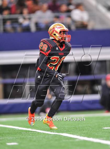 Thumbnail 3 in South Grand Prairie vs. Ryan (UIL 6A Area Playoff) photogallery.