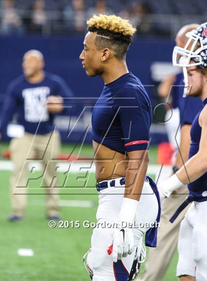 Thumbnail 3 in South Grand Prairie vs. Ryan (UIL 6A Area Playoff) photogallery.