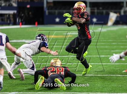 Thumbnail 3 in South Grand Prairie vs. Ryan (UIL 6A Area Playoff) photogallery.