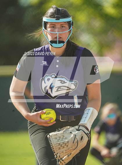 Thumbnail 3 in Arrowhead @ Waukesha North photogallery.