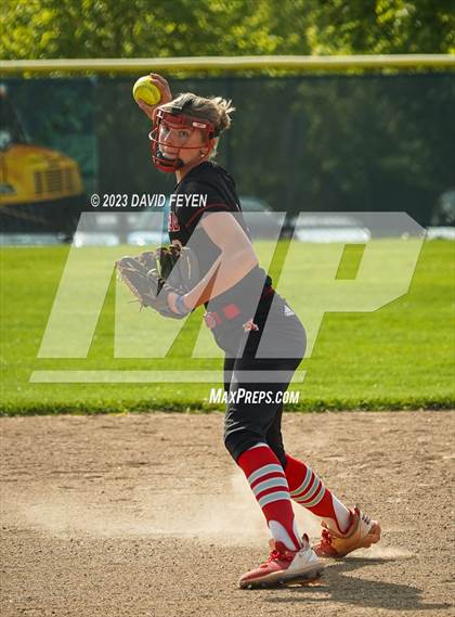 Thumbnail 1 in Arrowhead @ Waukesha North photogallery.