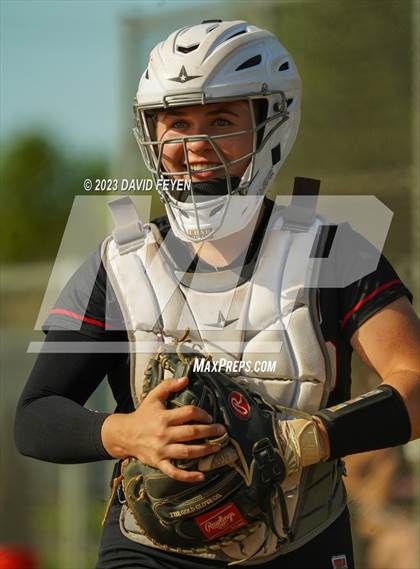 Thumbnail 1 in Arrowhead @ Waukesha North photogallery.