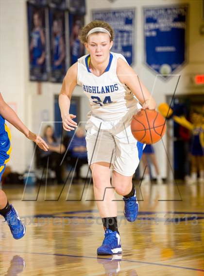 Thumbnail 1 in Newport Central Catholic @ Highlands (36th District Tournament) photogallery.