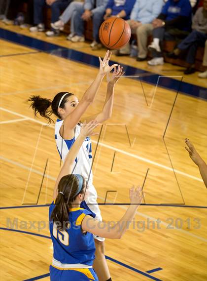 Thumbnail 2 in Newport Central Catholic @ Highlands (36th District Tournament) photogallery.