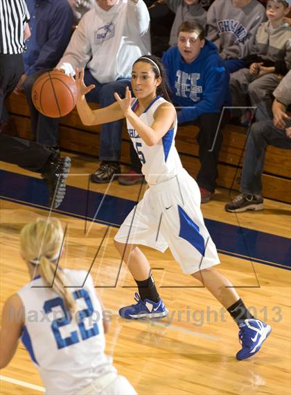 Thumbnail 2 in Newport Central Catholic @ Highlands (36th District Tournament) photogallery.