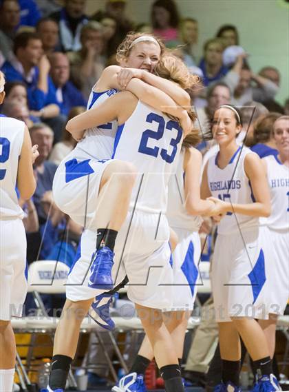 Thumbnail 1 in Newport Central Catholic @ Highlands (36th District Tournament) photogallery.
