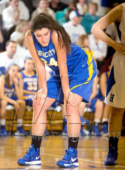 Thumbnail 1 in Newport Central Catholic @ Highlands (36th District Tournament) photogallery.