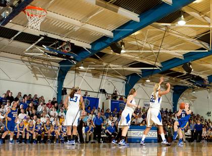 Thumbnail 2 in Newport Central Catholic @ Highlands (36th District Tournament) photogallery.