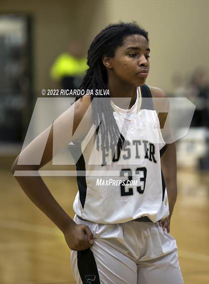 Thumbnail 3 in Foster vs Randle photogallery.