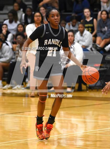 Thumbnail 2 in Foster vs Randle photogallery.