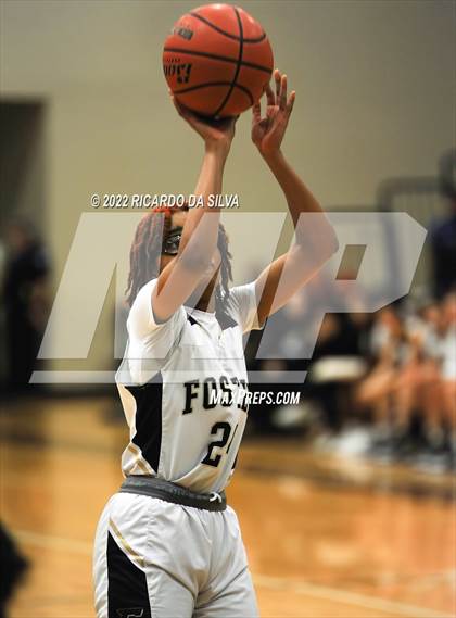 Thumbnail 2 in Foster vs Randle photogallery.
