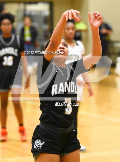 Thumbnail 3 in Foster vs Randle photogallery.