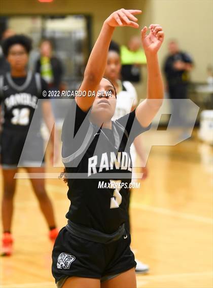 Thumbnail 2 in Foster vs Randle photogallery.