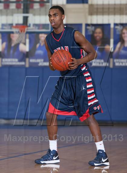 Thumbnail 1 in Ryan @ Hebron photogallery.