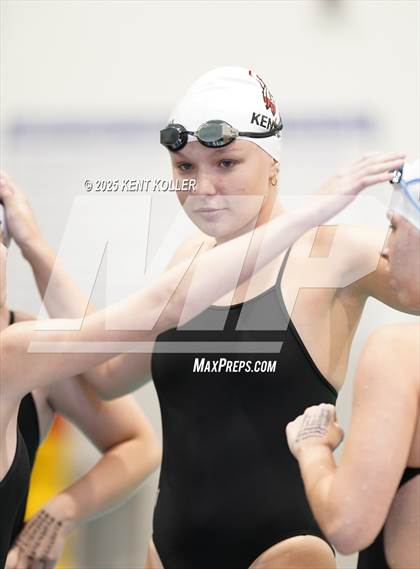 Thumbnail 2 in Chippewa Valley vs. Regina (Titan Relays) photogallery.