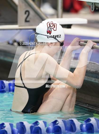 Thumbnail 1 in Chippewa Valley vs. Regina (Titan Relays) photogallery.