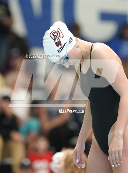 Thumbnail 3 in Chippewa Valley vs. Regina (Titan Relays) photogallery.