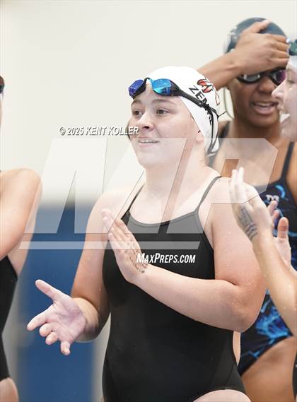 Thumbnail 2 in Chippewa Valley vs. Regina (Titan Relays) photogallery.