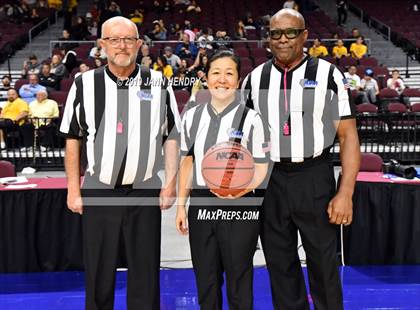 Thumbnail 2 in Eureka vs. Mineral County (NIAA 1A Final) photogallery.