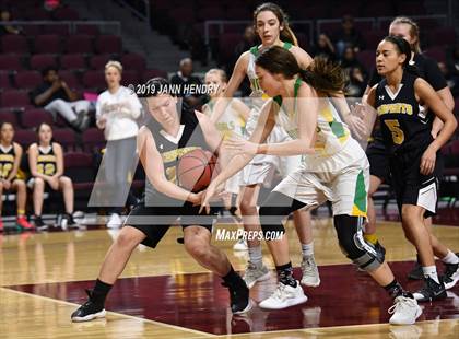 Thumbnail 1 in Eureka vs. Mineral County (NIAA 1A Final) photogallery.