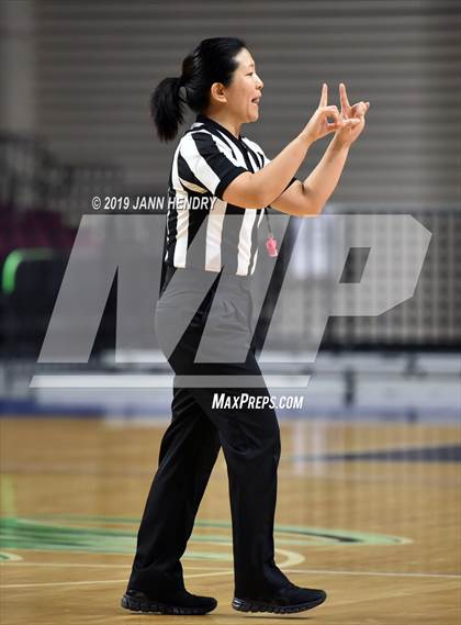 Thumbnail 1 in Eureka vs. Mineral County (NIAA 1A Final) photogallery.