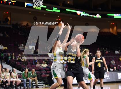 Thumbnail 2 in Eureka vs. Mineral County (NIAA 1A Final) photogallery.