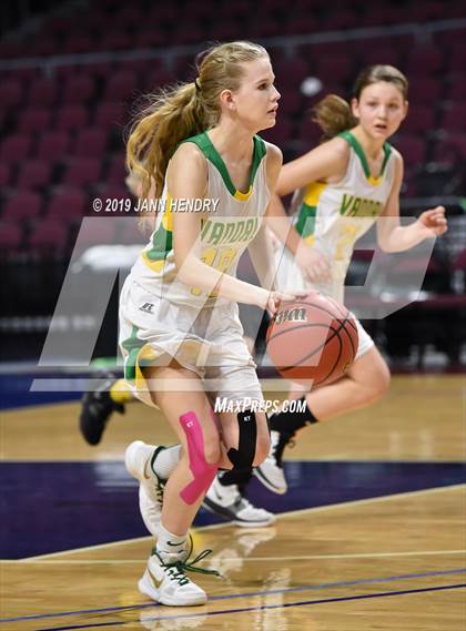 Thumbnail 2 in Eureka vs. Mineral County (NIAA 1A Final) photogallery.